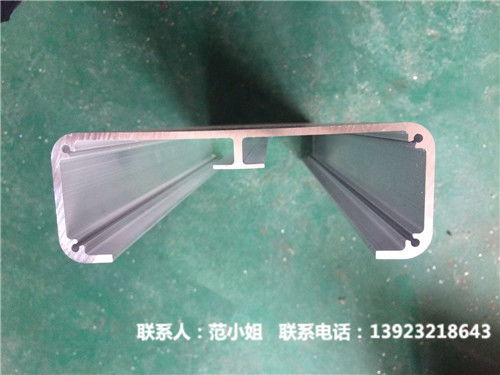 南軒鋁業(yè) 以豐富經(jīng)驗(yàn)鍛造卓越品質(zhì)，贏得客戶(hù)廣泛認(rèn)可的湖南鋁制品加工領(lǐng)軍者